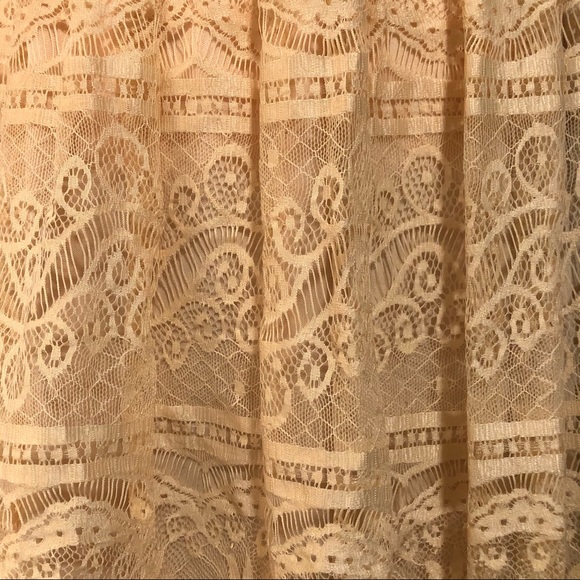 NWOT Forever 21 Peach Floral Lace Overlay Dress - Picture 9 of 10